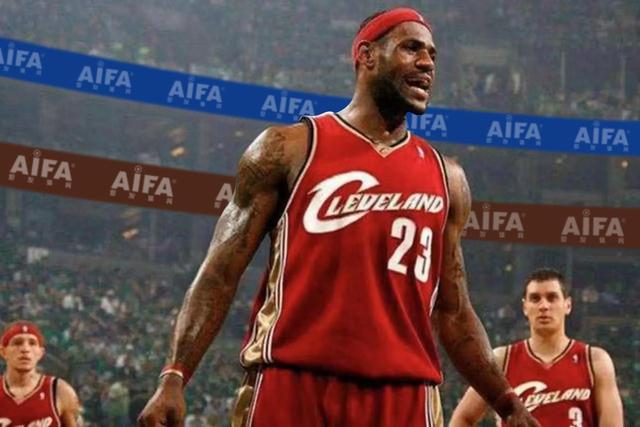 哈利伯顿26+11库里25+10+5 步行者力克勇士