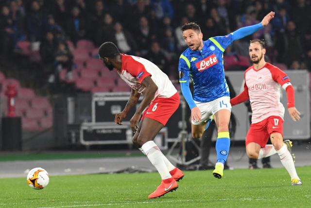 詹姆斯2年1.04亿顶薪续约湖人 父子同队创历史