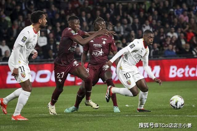 骑士再取十连胜送黄蜂十连败 爵士力克魔术